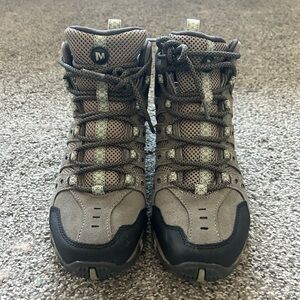 Ladies Merrell Moab 3 Mid Hiking Boots